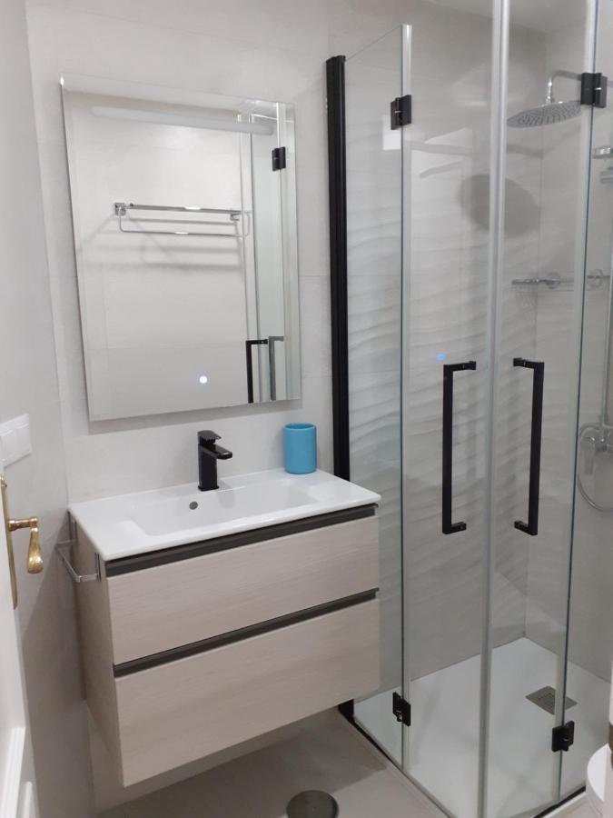 Apartamento Plaza Capuchinos Daire Málaga Dış mekan fotoğraf