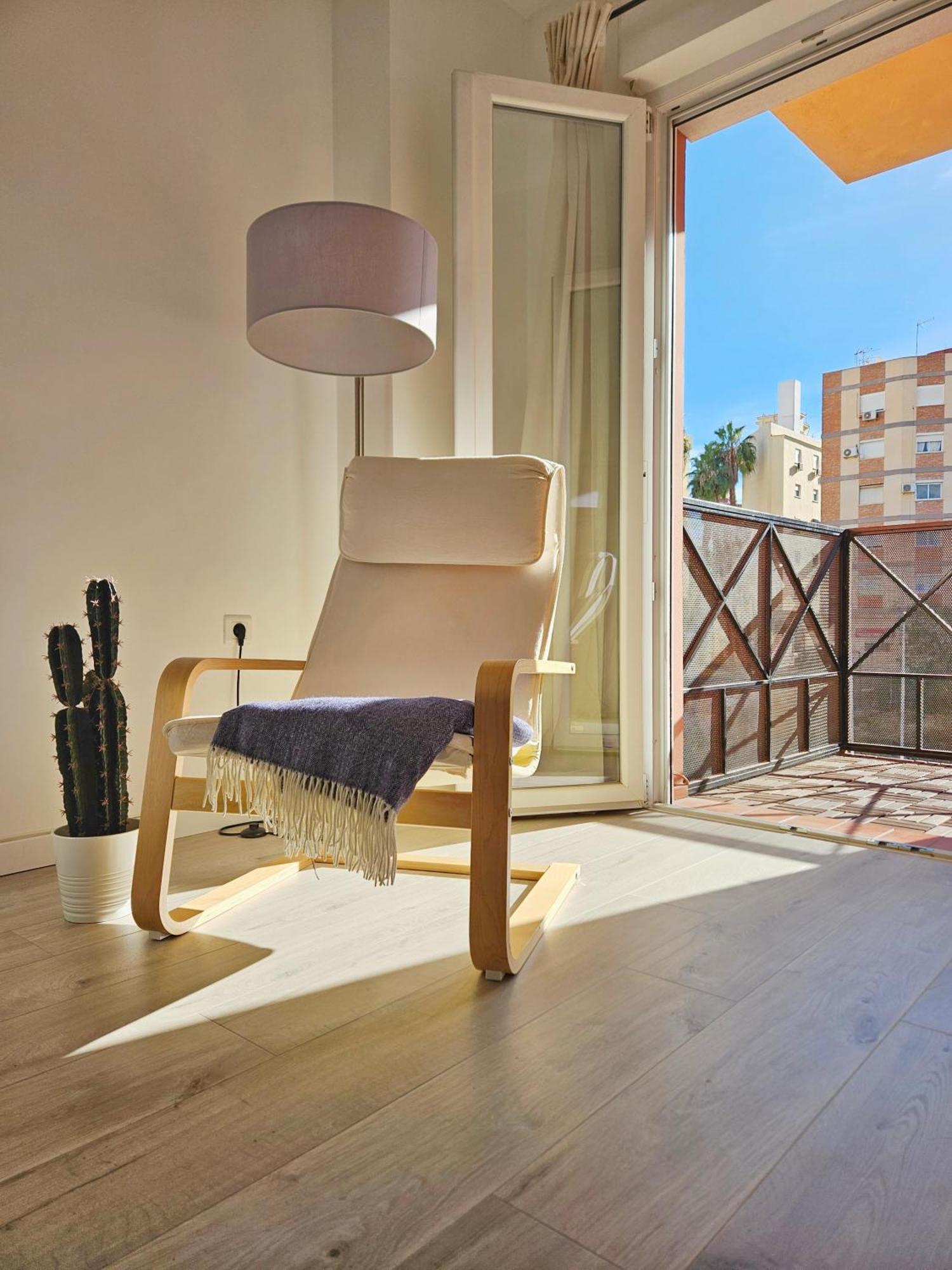 Apartamento Plaza Capuchinos Daire Málaga Dış mekan fotoğraf